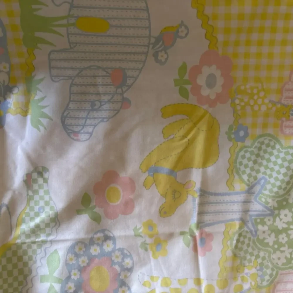 N/A adorable vintage